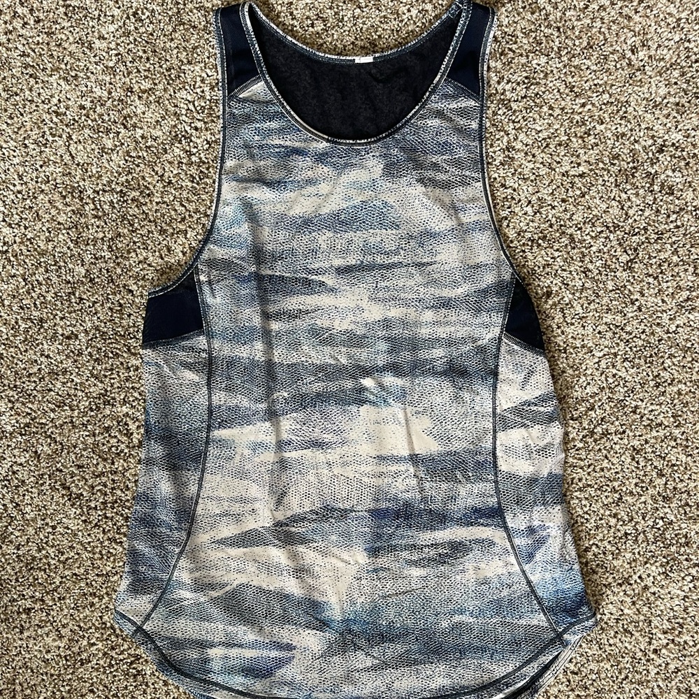 Lululemon tank top